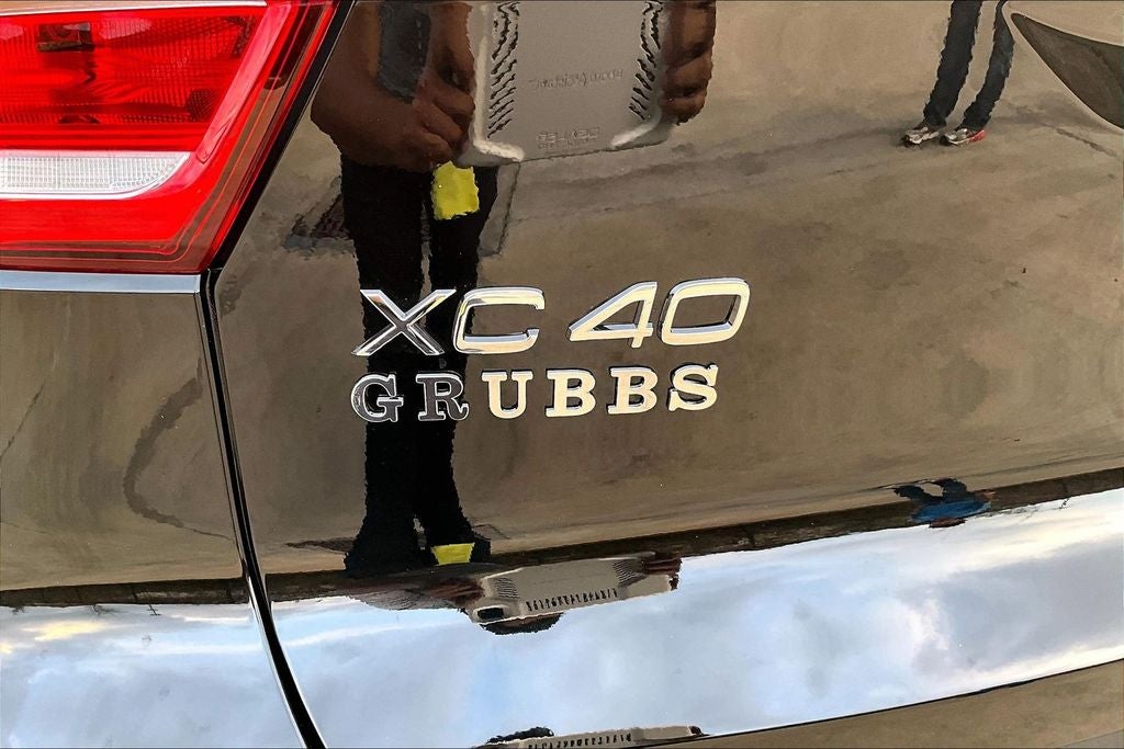 2026 Volvo XC40 B5 Plus