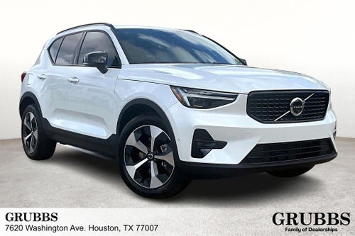 2026 Volvo XC40 B5 Plus