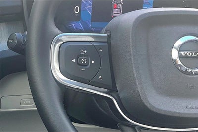 2026 Volvo XC40 B5 Plus