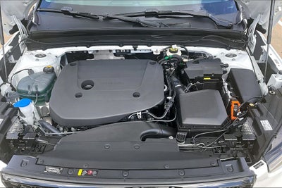 2026 Volvo XC40 B5 Plus