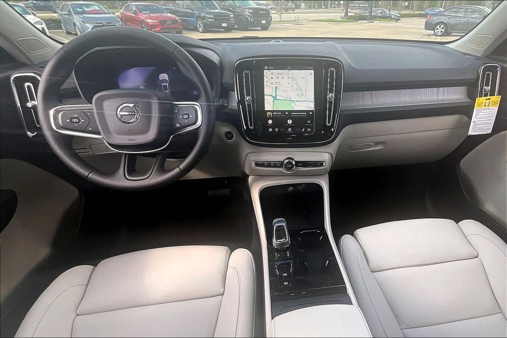 2026 Volvo XC40 B5 Plus