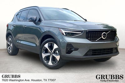 2026 Volvo XC40 B5 Plus