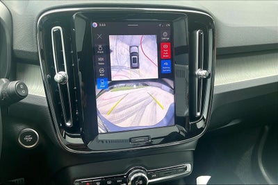 2026 Volvo XC40 B5 Plus