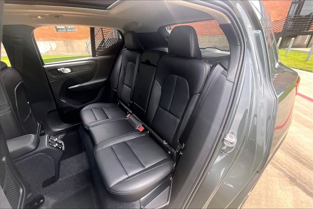 2026 Volvo XC40 B5 Plus