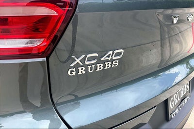 2026 Volvo XC40 B5 Plus