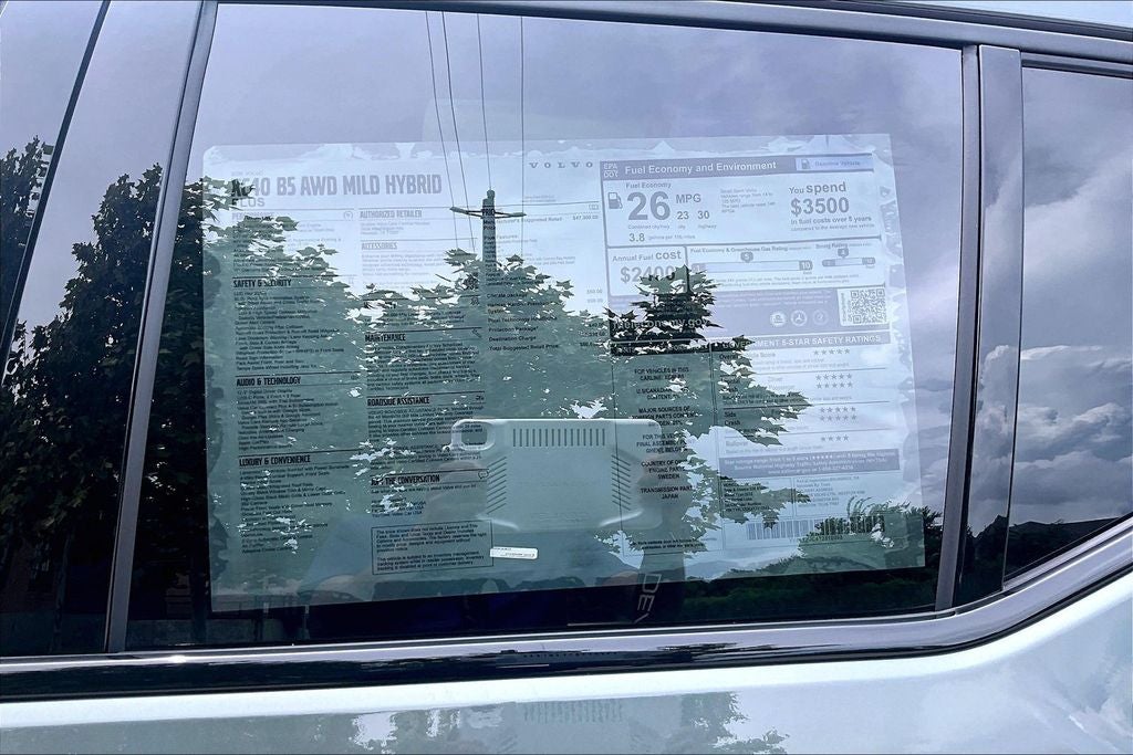 2026 Volvo XC40 B5 Plus