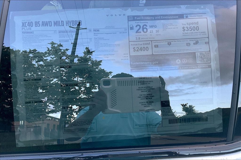 2026 Volvo XC40 B5 Plus