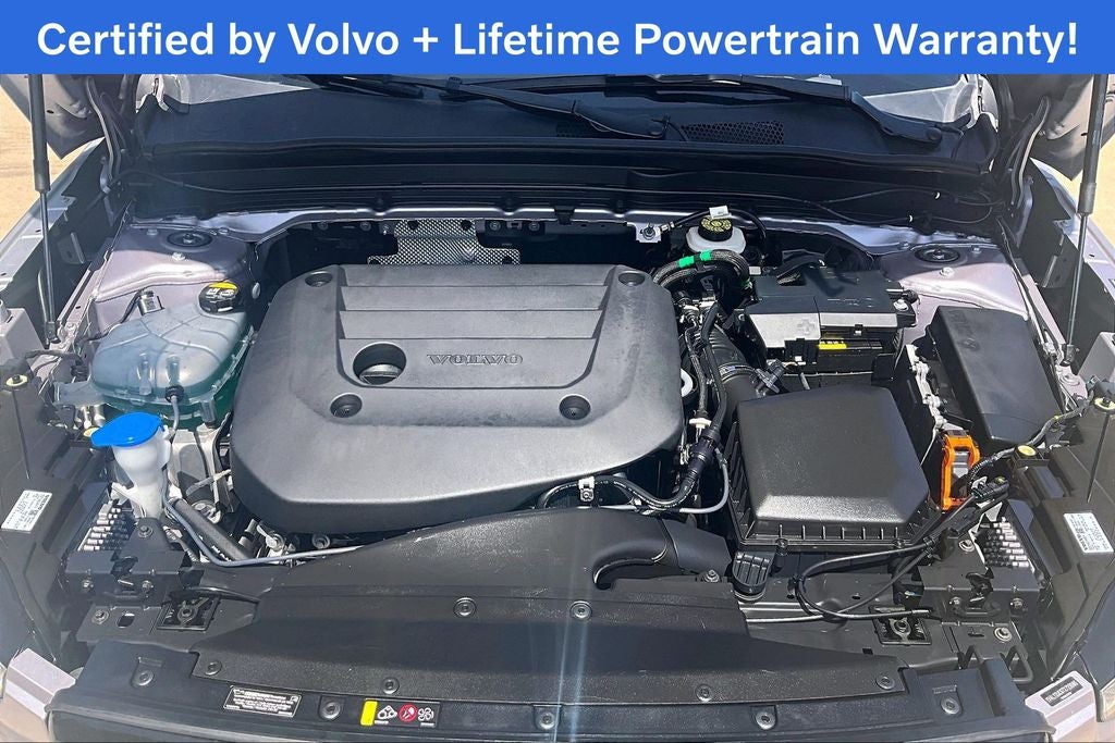 2026 Volvo XC40 B5 Plus