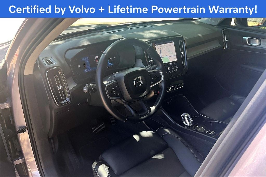 2026 Volvo XC40 B5 Plus