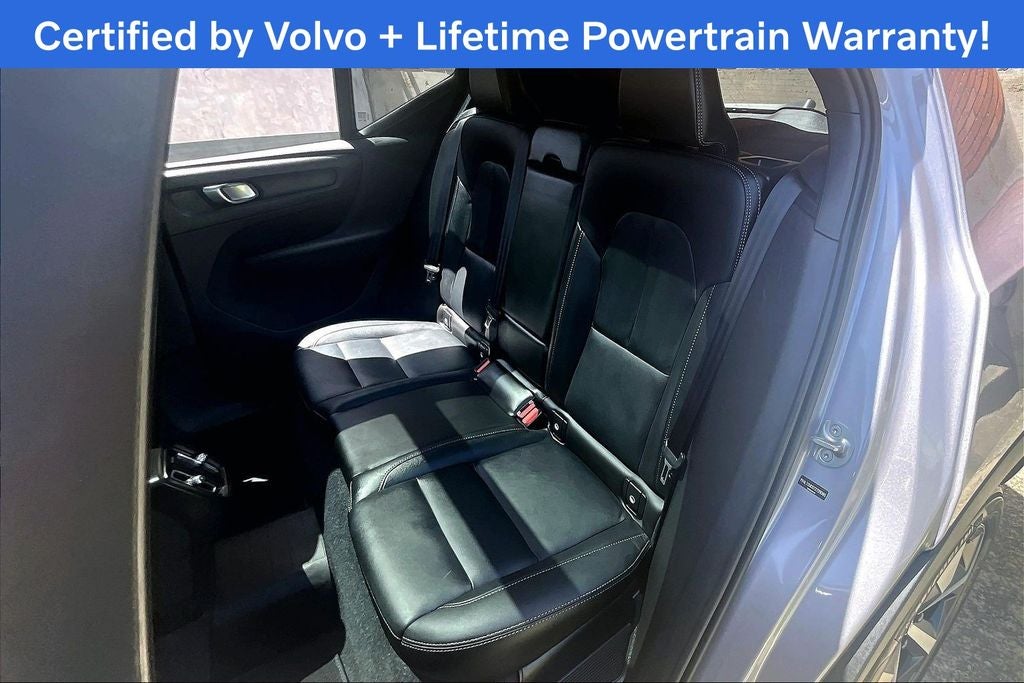 2026 Volvo XC40 B5 Plus