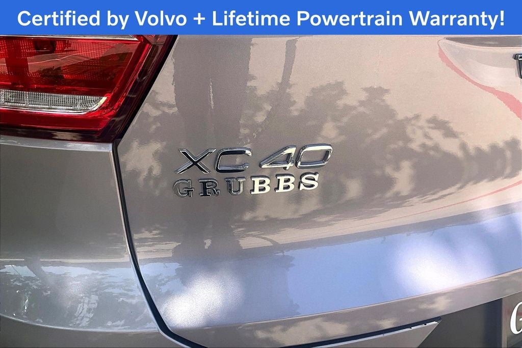2026 Volvo XC40 B5 Plus