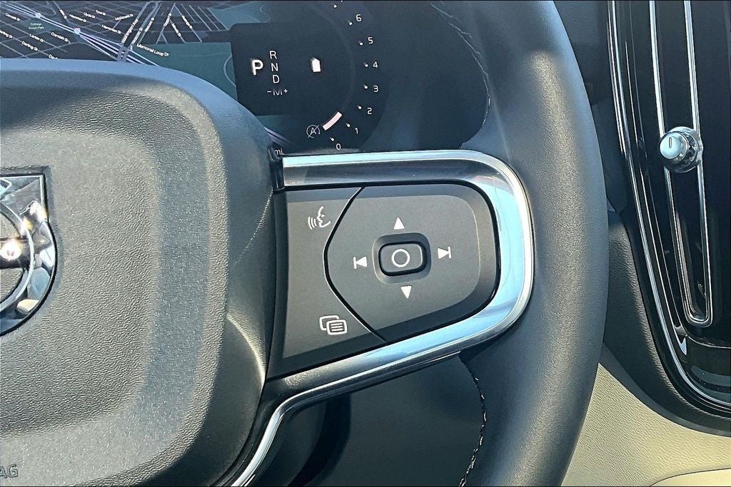 2026 Volvo XC40 B5 Plus