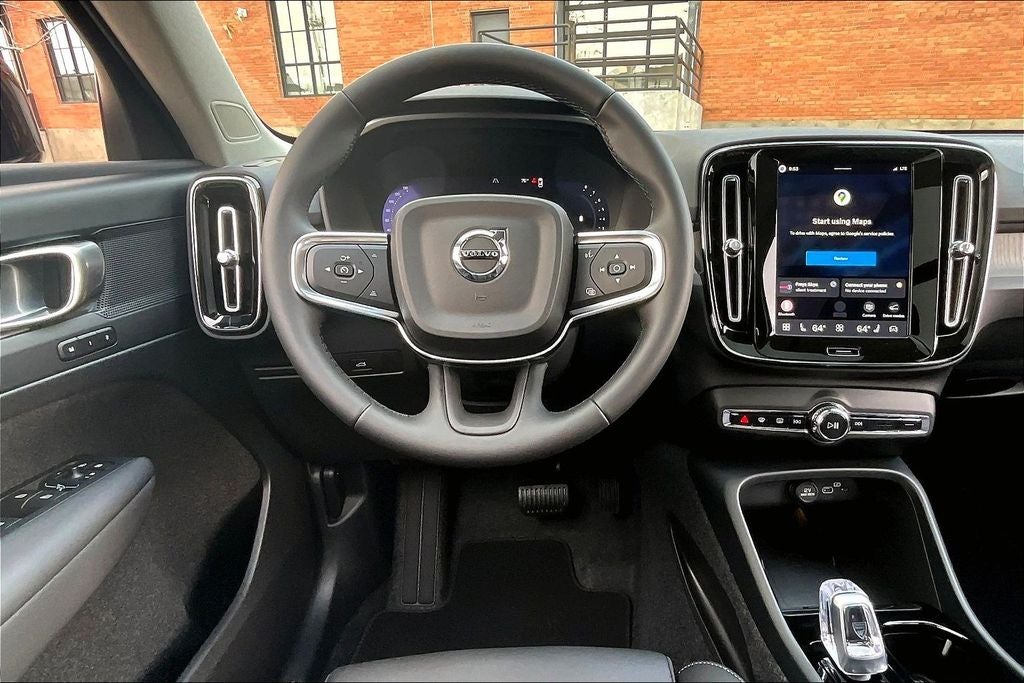 2026 Volvo XC40 B5 Plus