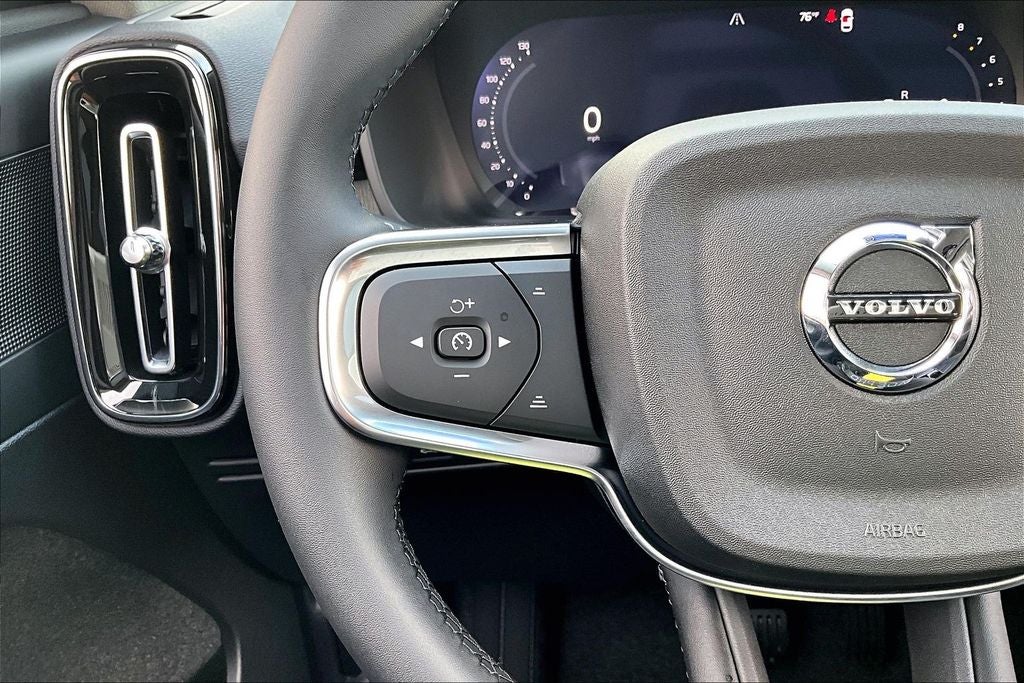 2026 Volvo XC40 B5 Plus