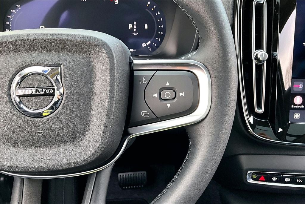 2026 Volvo XC40 B5 Plus