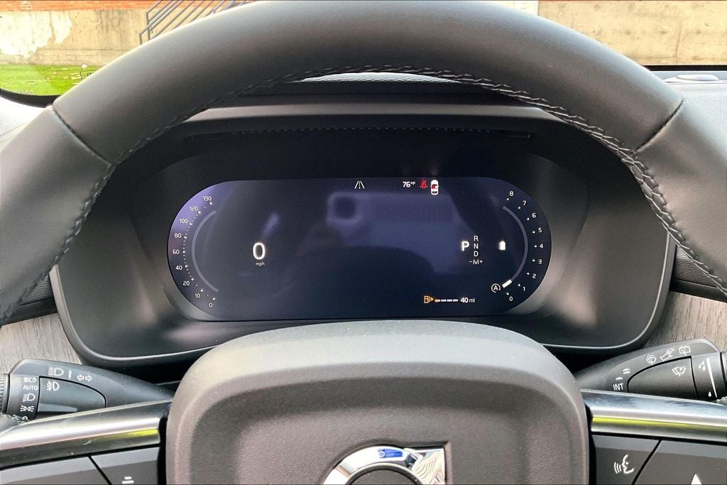 2026 Volvo XC40 B5 Plus