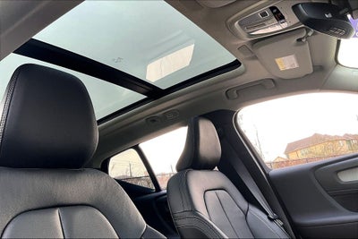 2026 Volvo XC40 B5 Plus