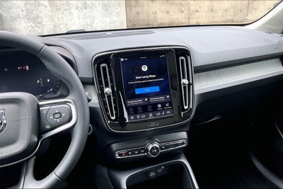 2026 Volvo XC40 B5 Plus