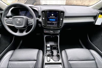2026 Volvo XC40 B5 Plus