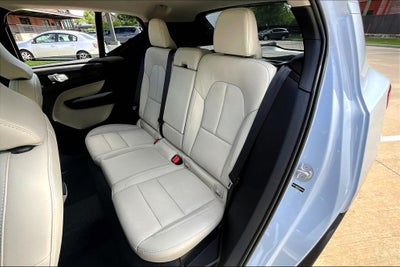 2026 Volvo XC40 B5 Plus