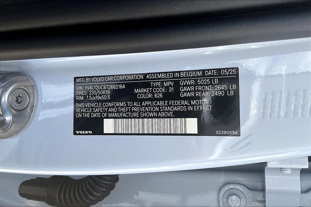 2026 Volvo XC40 B5 Plus