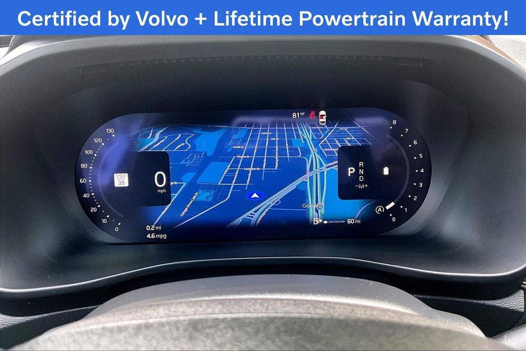 2025 Volvo XC40 B5 Plus Dark Theme