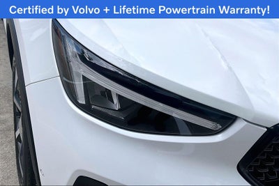2025 Volvo XC40 B5 Plus Dark Theme