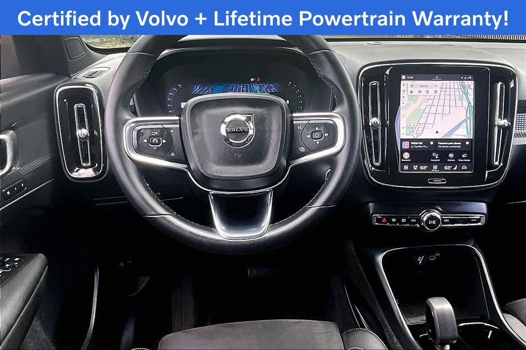 2025 Volvo XC40 B5 Plus Dark Theme