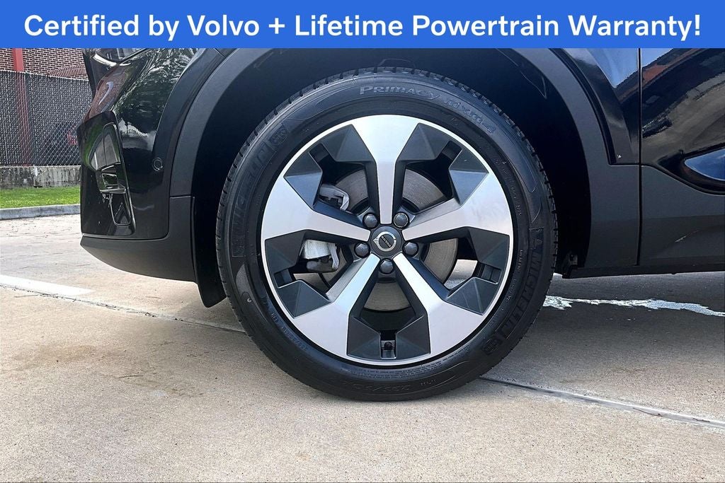 2026 Volvo XC40 B5 Plus