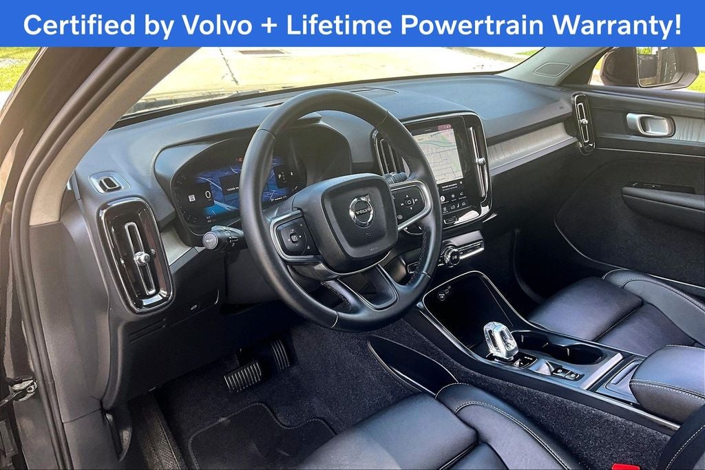 2026 Volvo XC40 B5 Plus