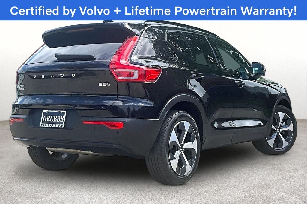 2026 Volvo XC40 B5 Plus