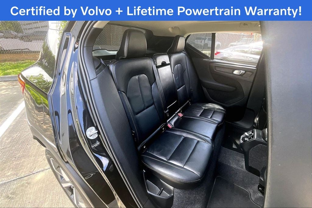 2026 Volvo XC40 B5 Plus