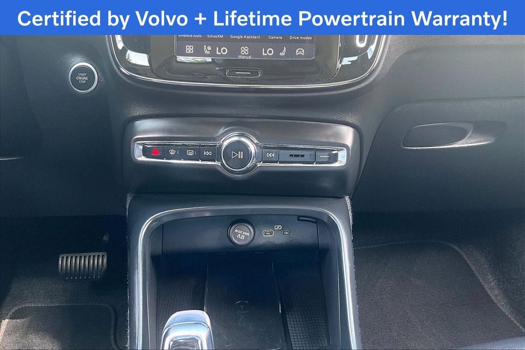2026 Volvo XC40 B5 Plus