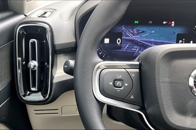 2026 Volvo XC40 B5 Plus