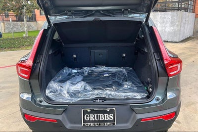 2026 Volvo XC40 B5 Plus