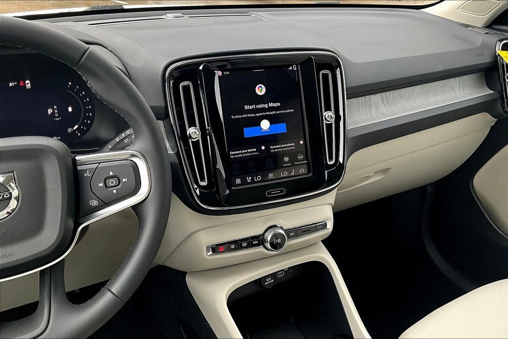 2026 Volvo XC40 B5 Plus