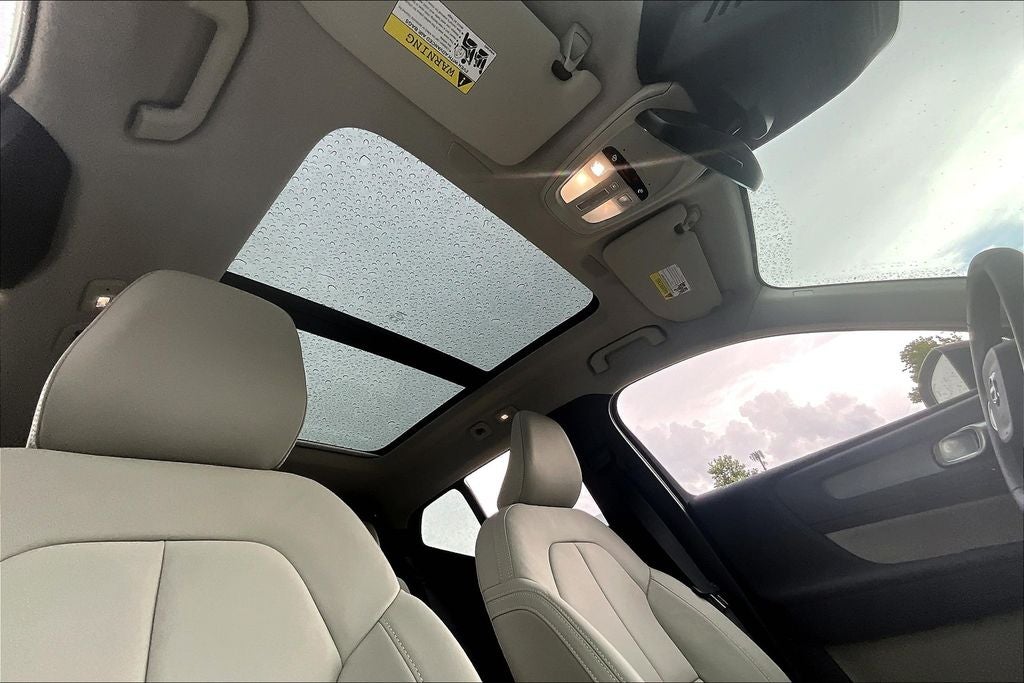 2026 Volvo XC40 B5 Plus