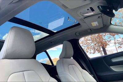 2026 Volvo XC40 B5 Plus