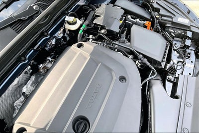 2026 Volvo XC40 B5 Plus