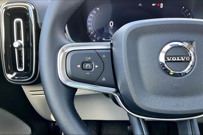 2026 Volvo XC40 B5 Plus