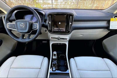 2026 Volvo XC40 B5 Plus