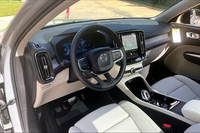 2026 Volvo XC40 B5 Plus