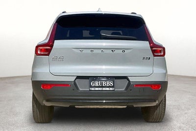 2026 Volvo XC40 B5 Plus