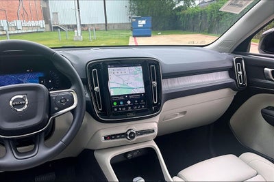 2026 Volvo XC40 B5 Plus