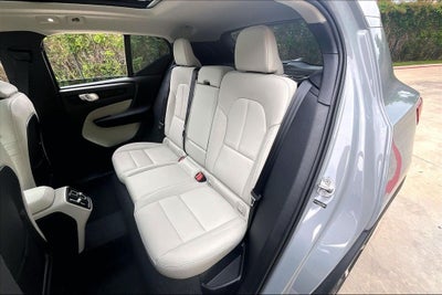 2026 Volvo XC40 B5 Plus