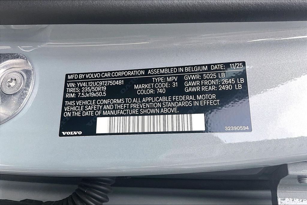2026 Volvo XC40 B5 Plus