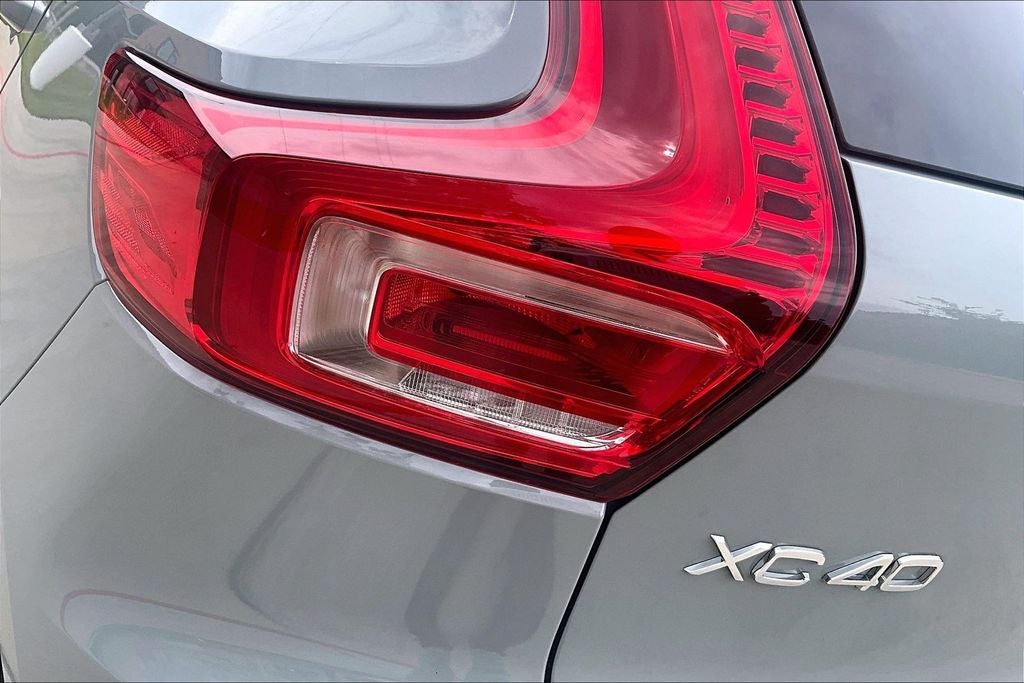 2026 Volvo XC40 B5 Plus