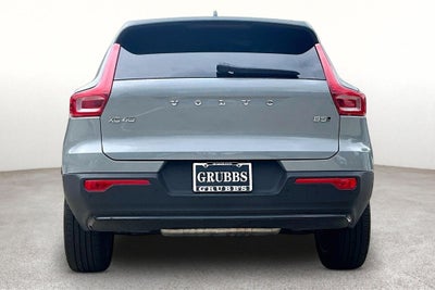2026 Volvo XC40 B5 Plus