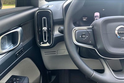 2026 Volvo XC40 B5 Plus
