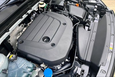 2026 Volvo XC40 B5 Plus